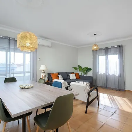 Apartment Isa - Quarteira